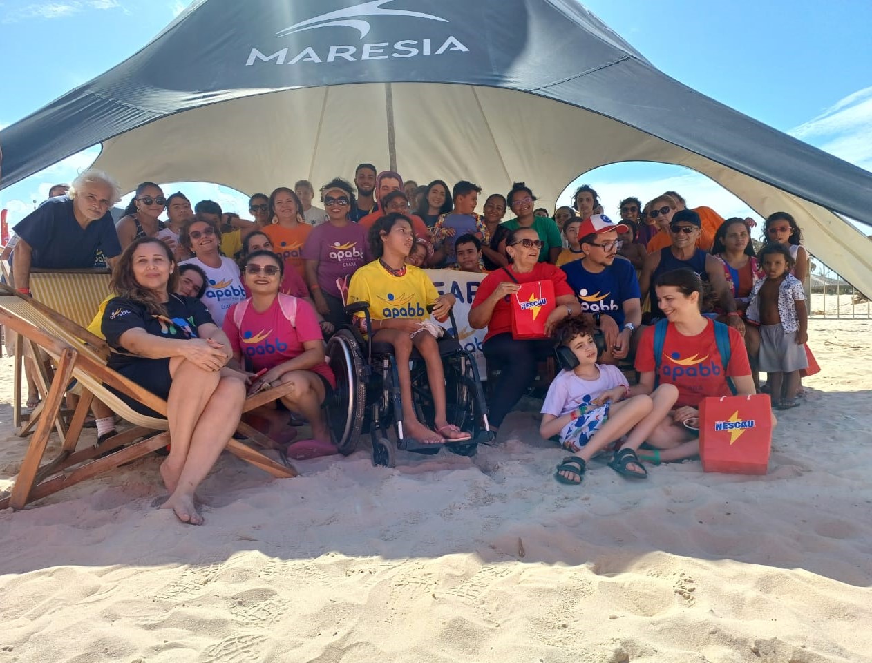Esporte e inclusão na Liga Nescau com a APABB-CE na Praia do Futuro